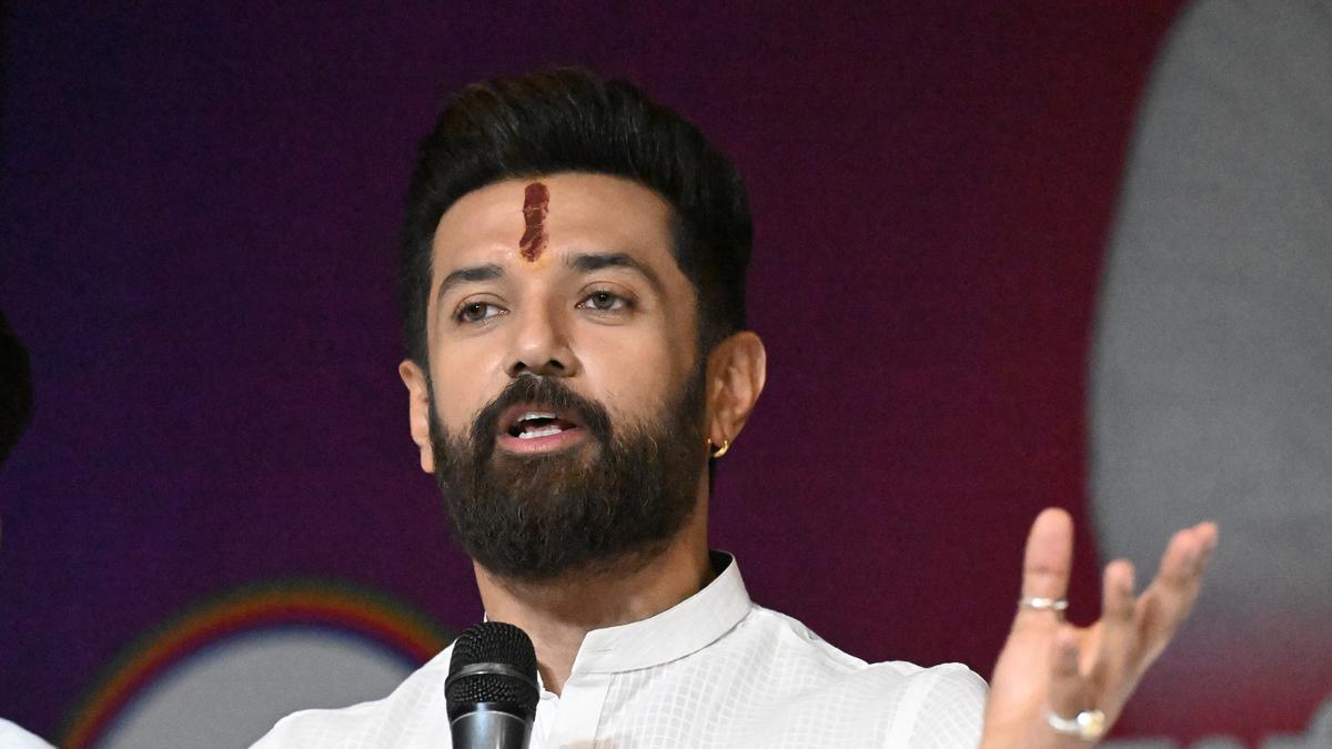 NDA  સમક્ષ ચિરાગ પાસવાનની શરત ૨ બેઠકો ઓછી મળે તેનો વાંધો નહીં પણ સ્ટ્રાઈક રેટ જરૂરી છે